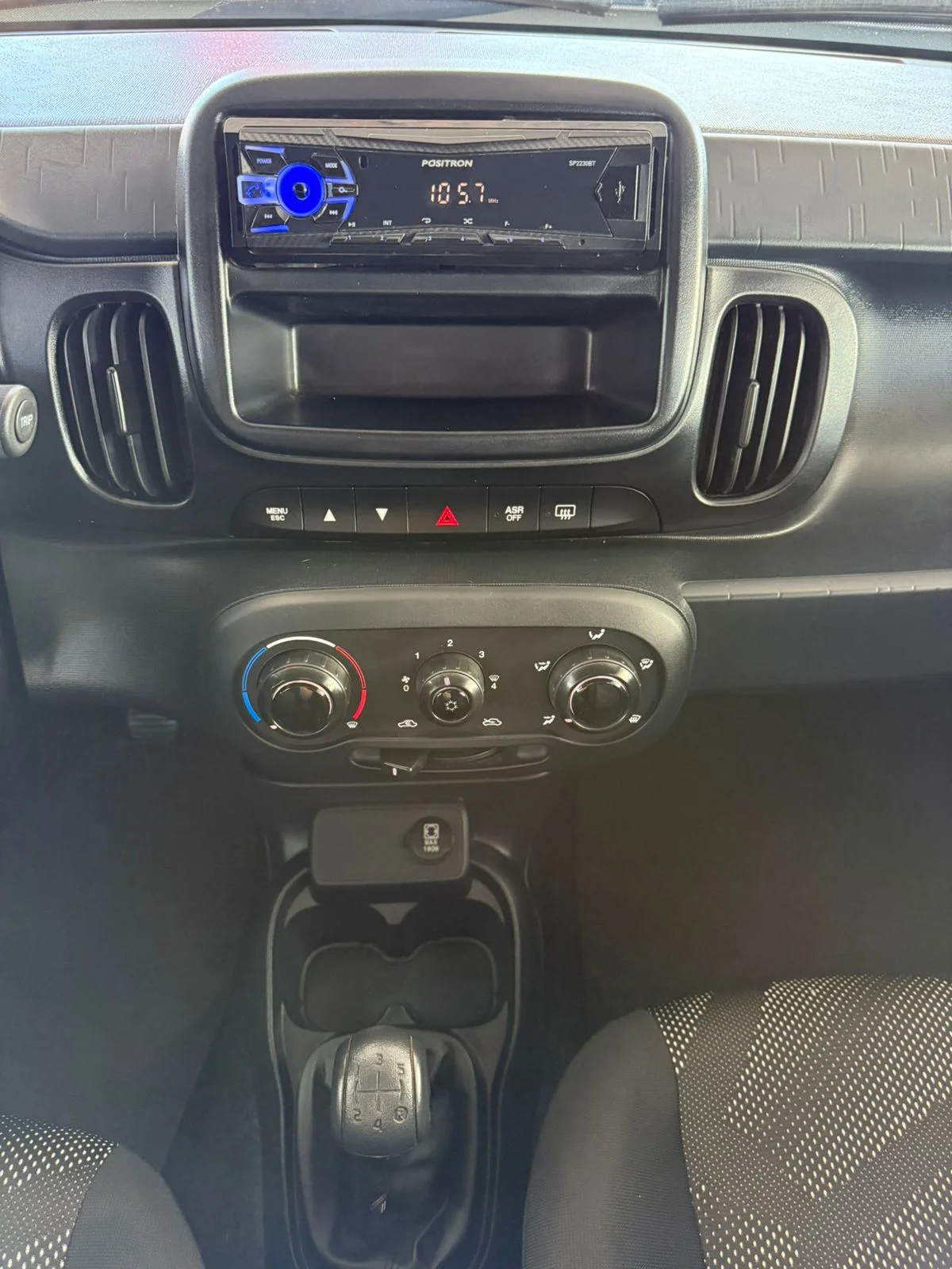 FIAT MOBI LIKE 1.0