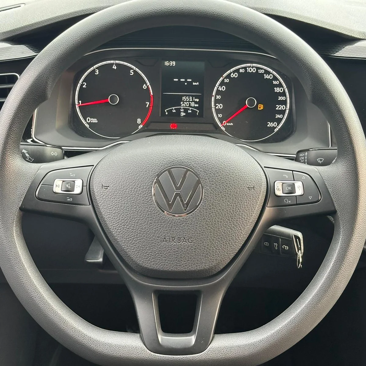 VOLKSWAGEN POLO TRACK 1.0
