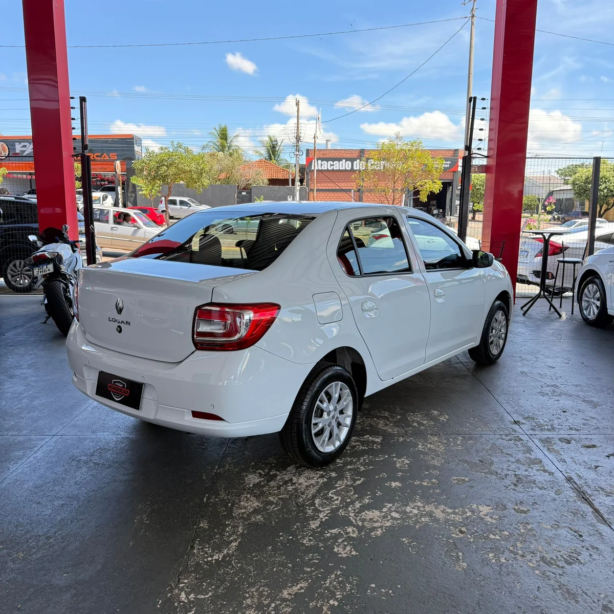 RENAULT LOGAN ZEN 1.0