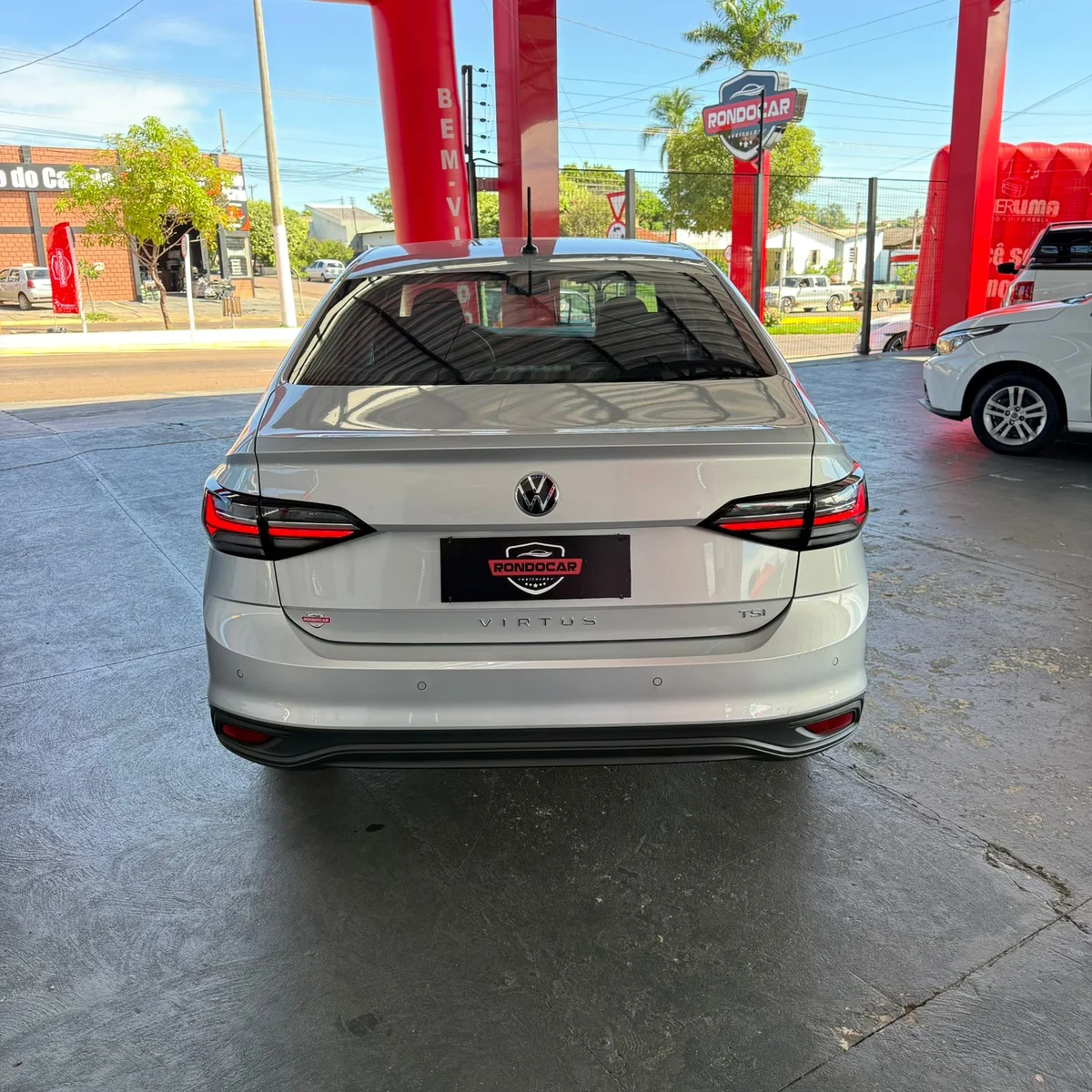 VOLKSWAGEN VIRTUS 170 TSI AT