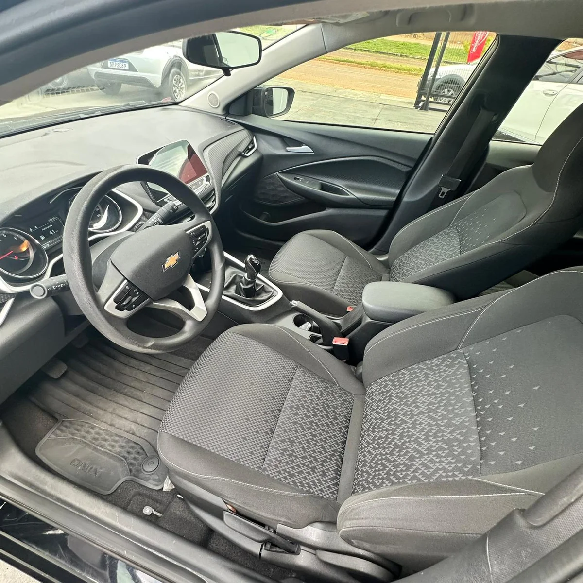 CHEVROLET ONIX 10MT LT2