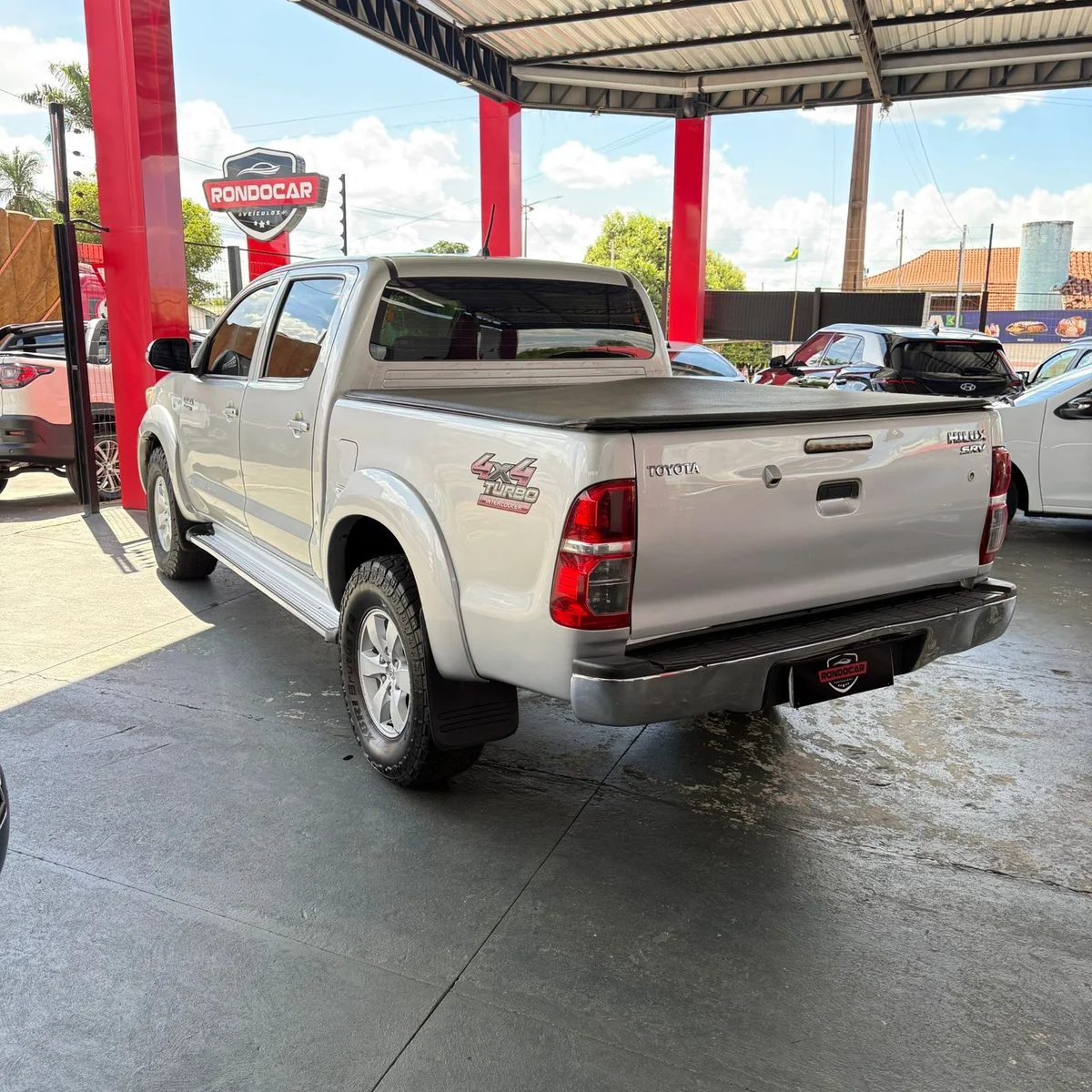 TOYOTA HILUX SRV