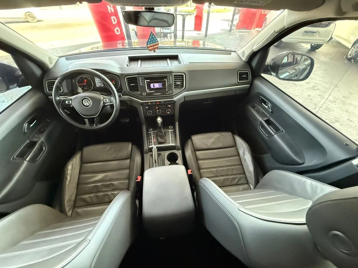 VOLKSWAGEN AMAROK HIGHLINE 2.0 4 MOTION