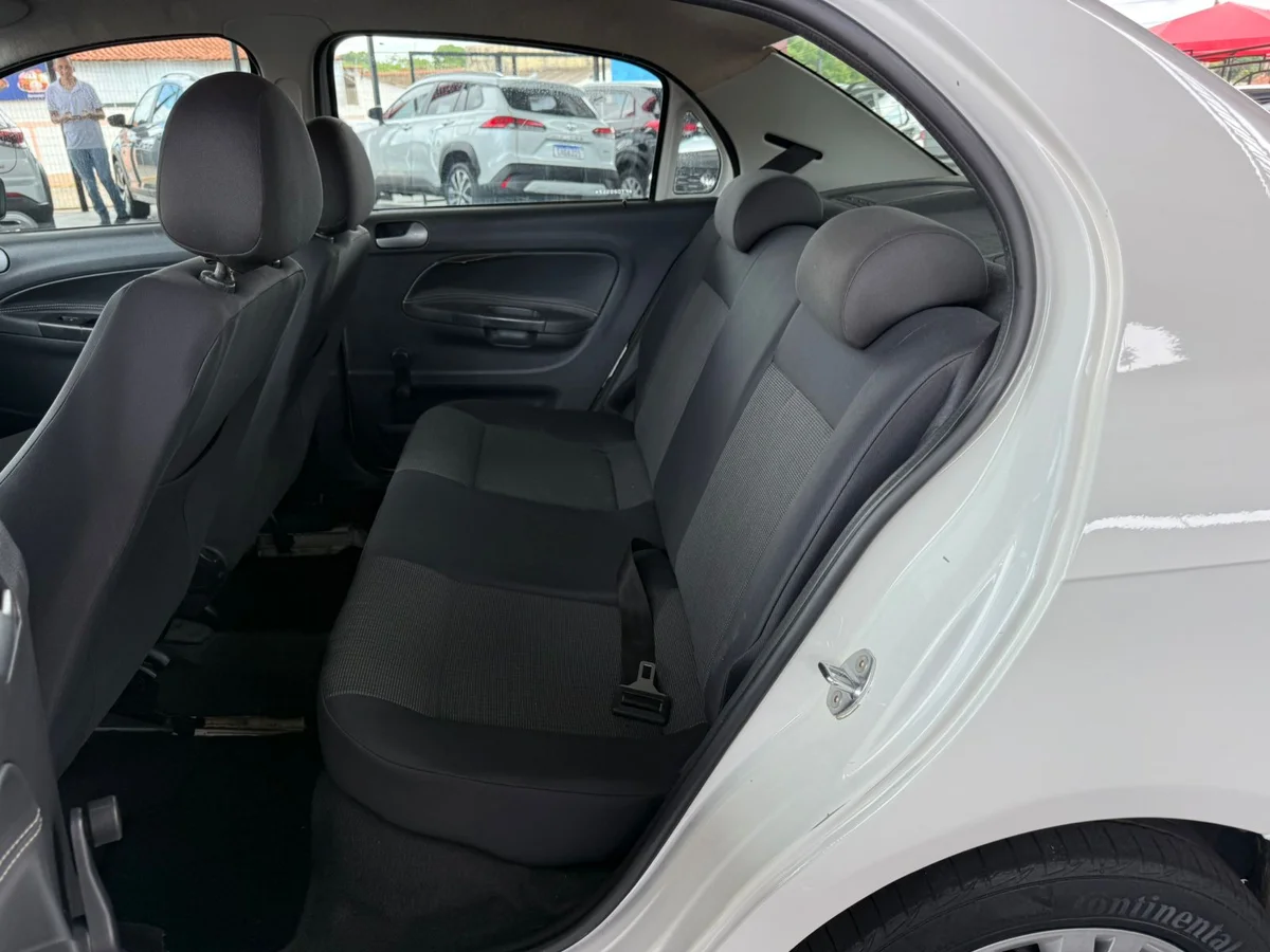 VOLKSWAGEN VOYAGE TL MB