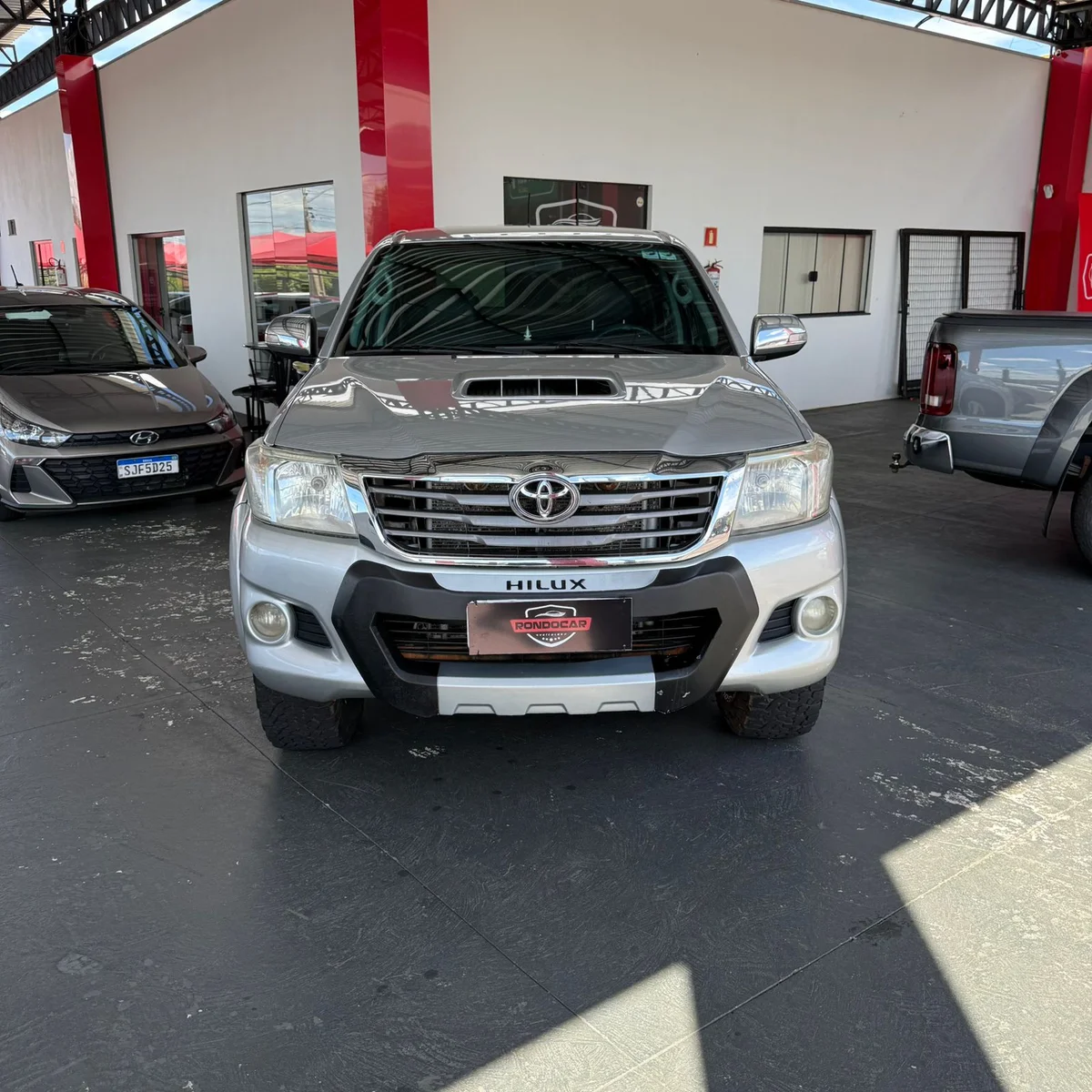 TOYOTA HILUX SRV
