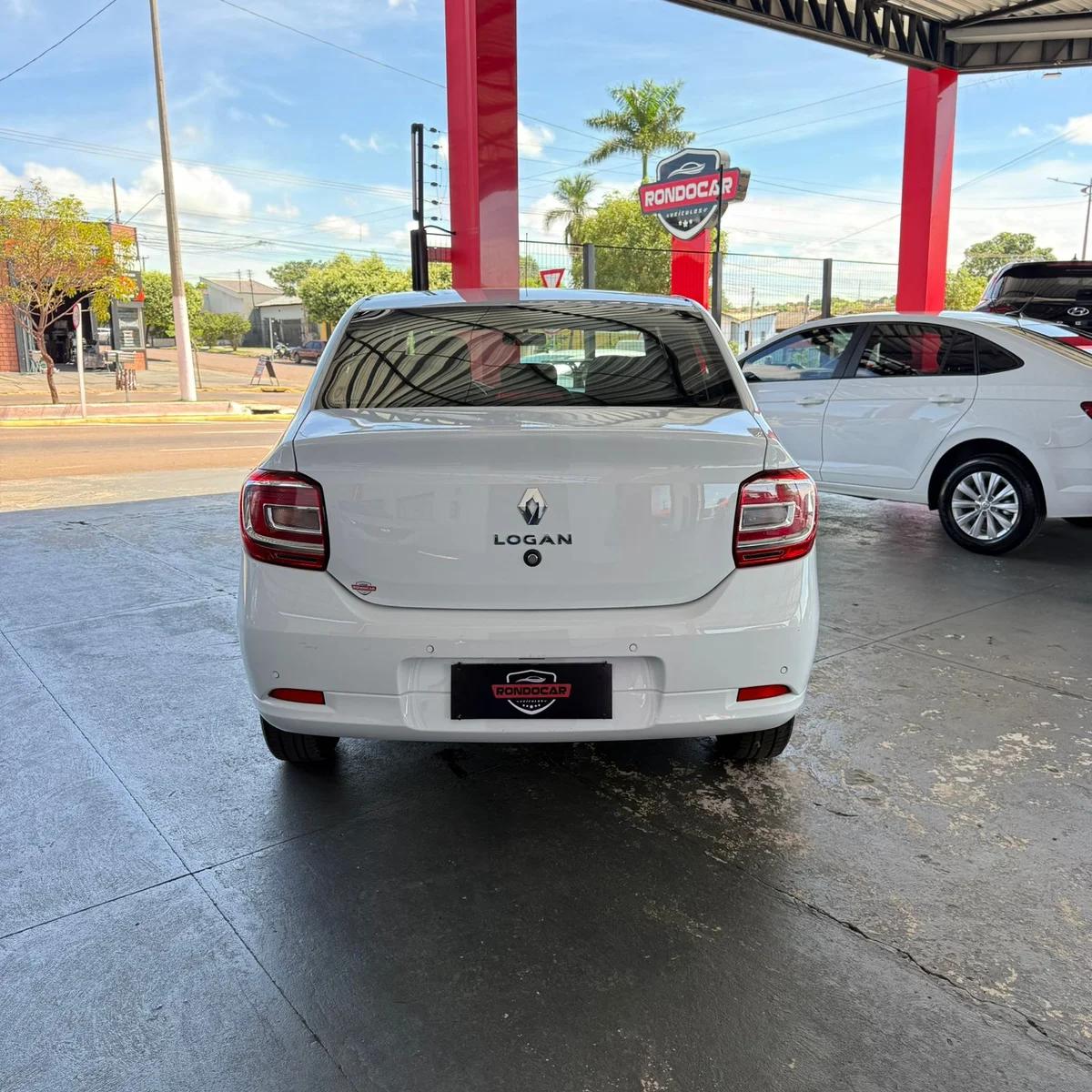 RENAULT LOGAN ZEN 1.0