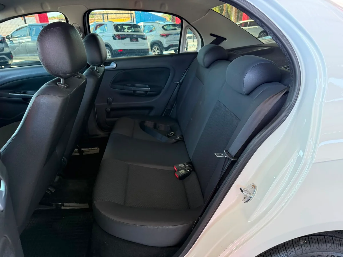 VOLKSWAGEN VOYAGE 1.0
