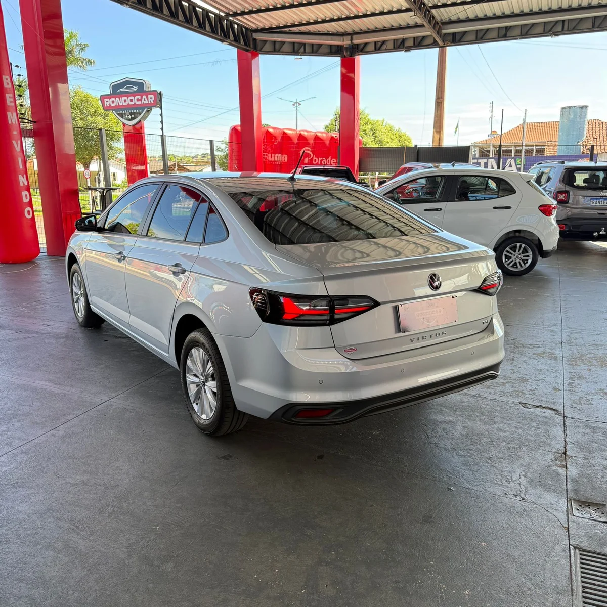 VOLKSWAGEN VIRTUS 170 TSI AT