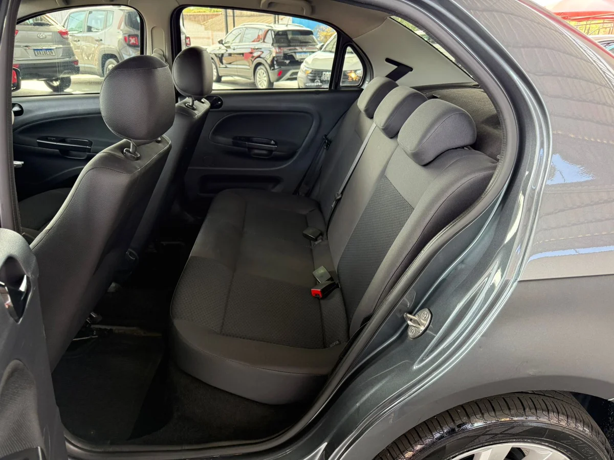 VOLSKWAGEN VOYAGE 1.0