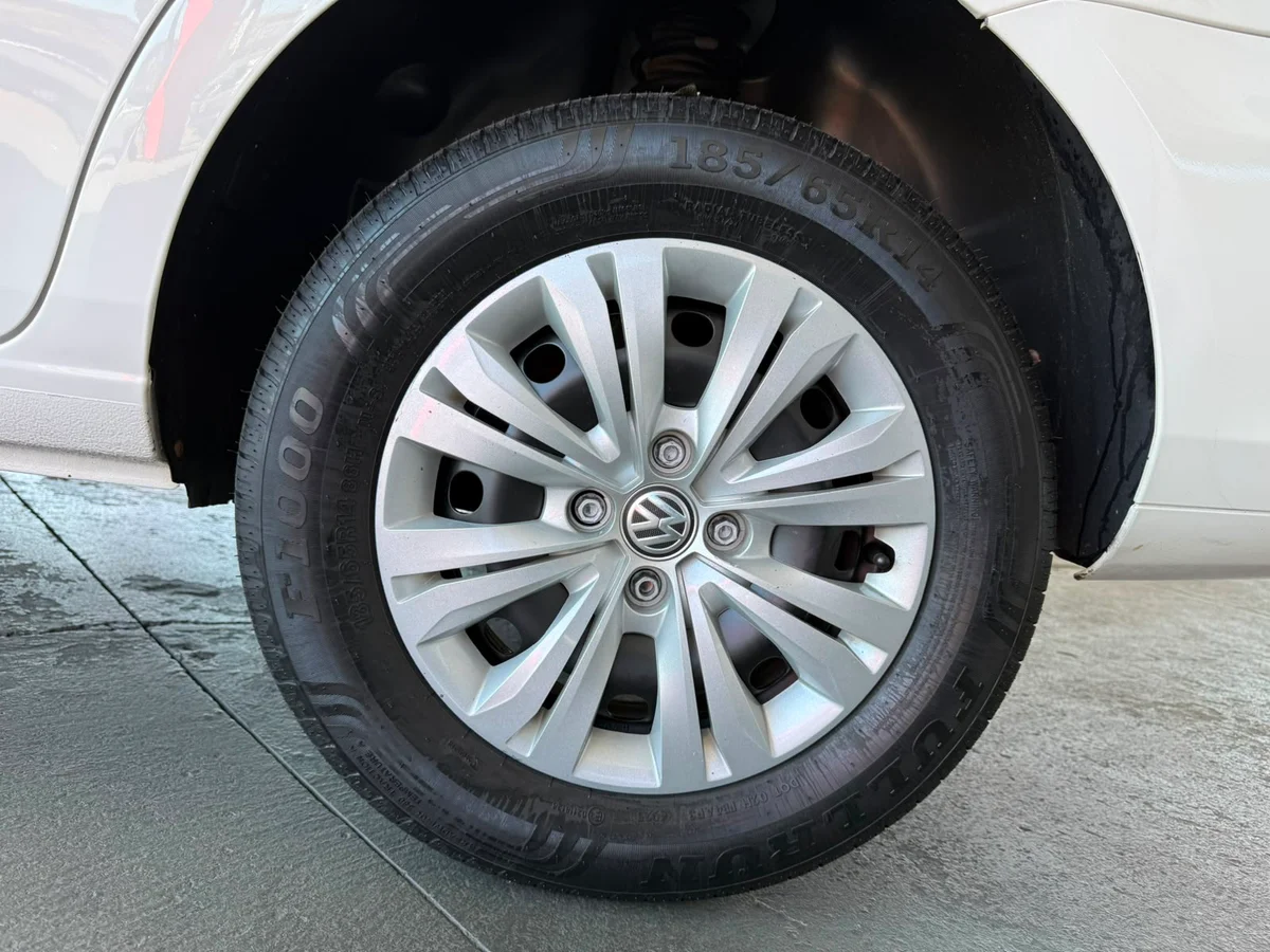 VOLKSWAGEN VOYAGE 1.0