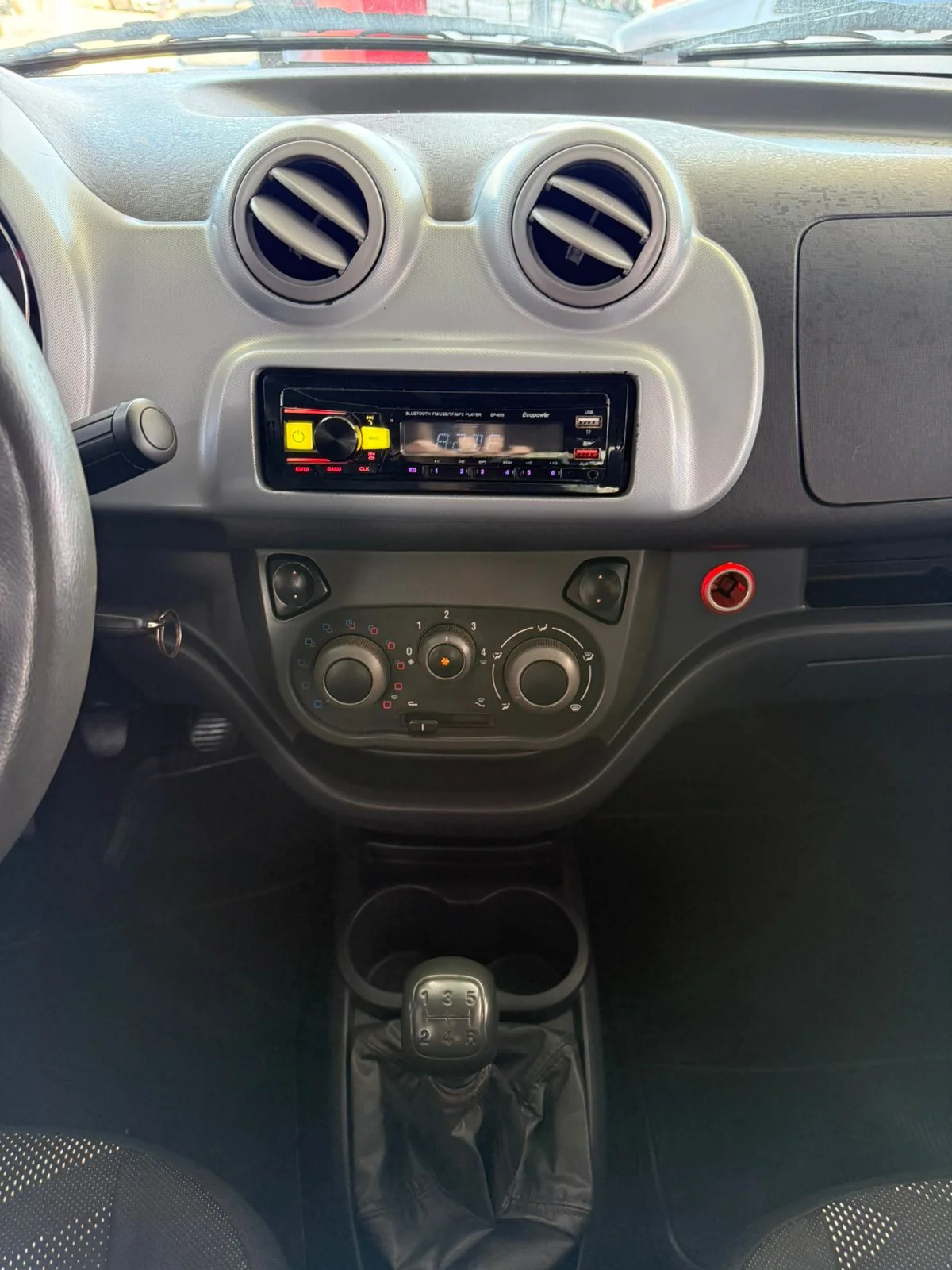 FIAT UNO ATTRACTIVE 1.4