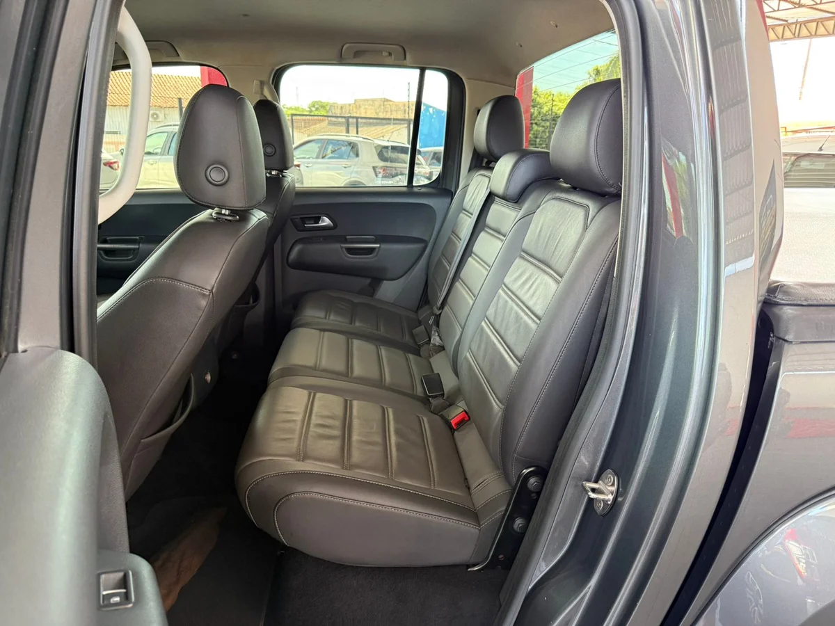 VOLKSWAGEN AMAROK HIGHLINE 2.0 4 MOTION