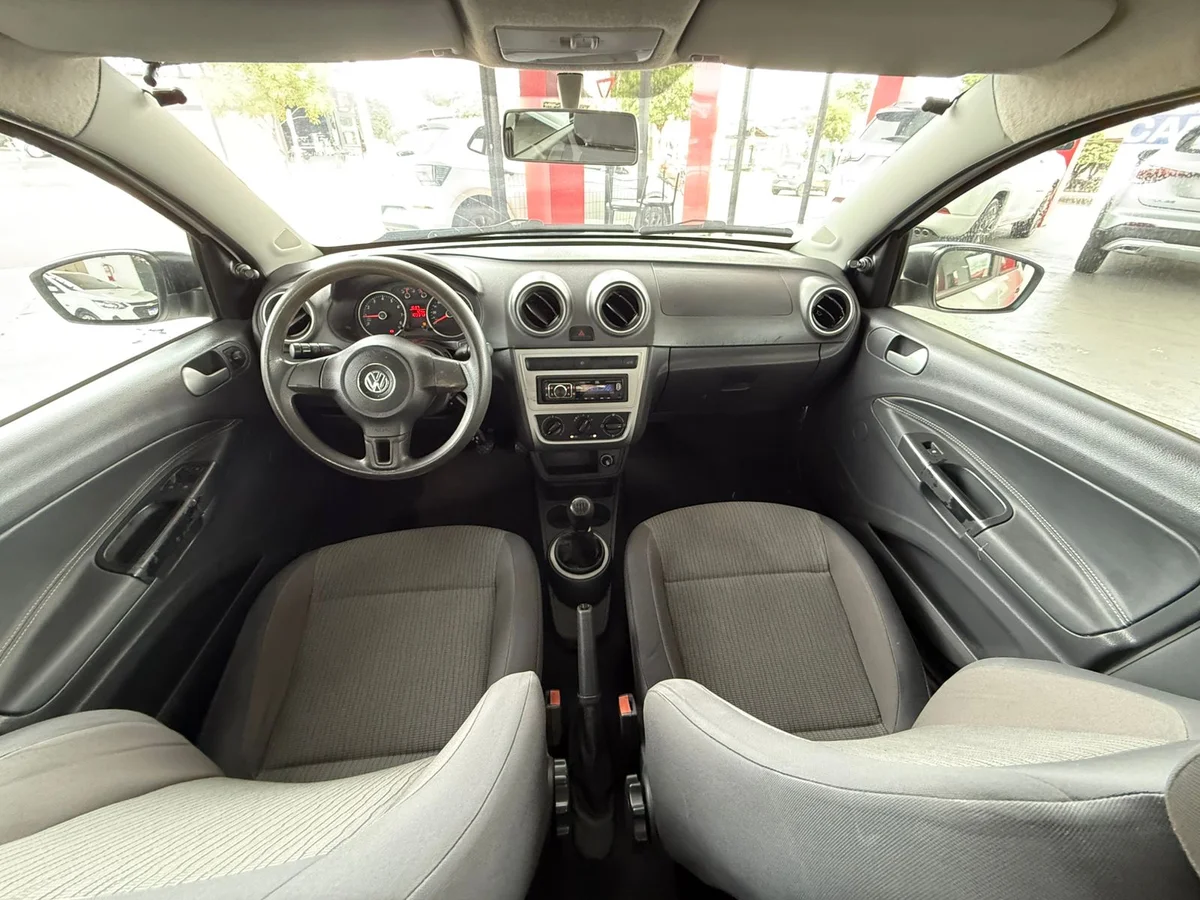 VOLKSWAGEN VOYAGE TL MB
