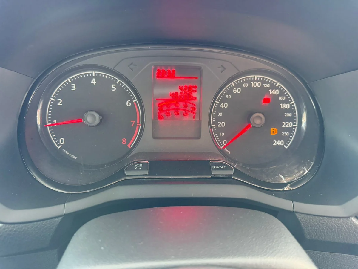 VOLKSWAGEN SAVEIRO ROBUST 1.6