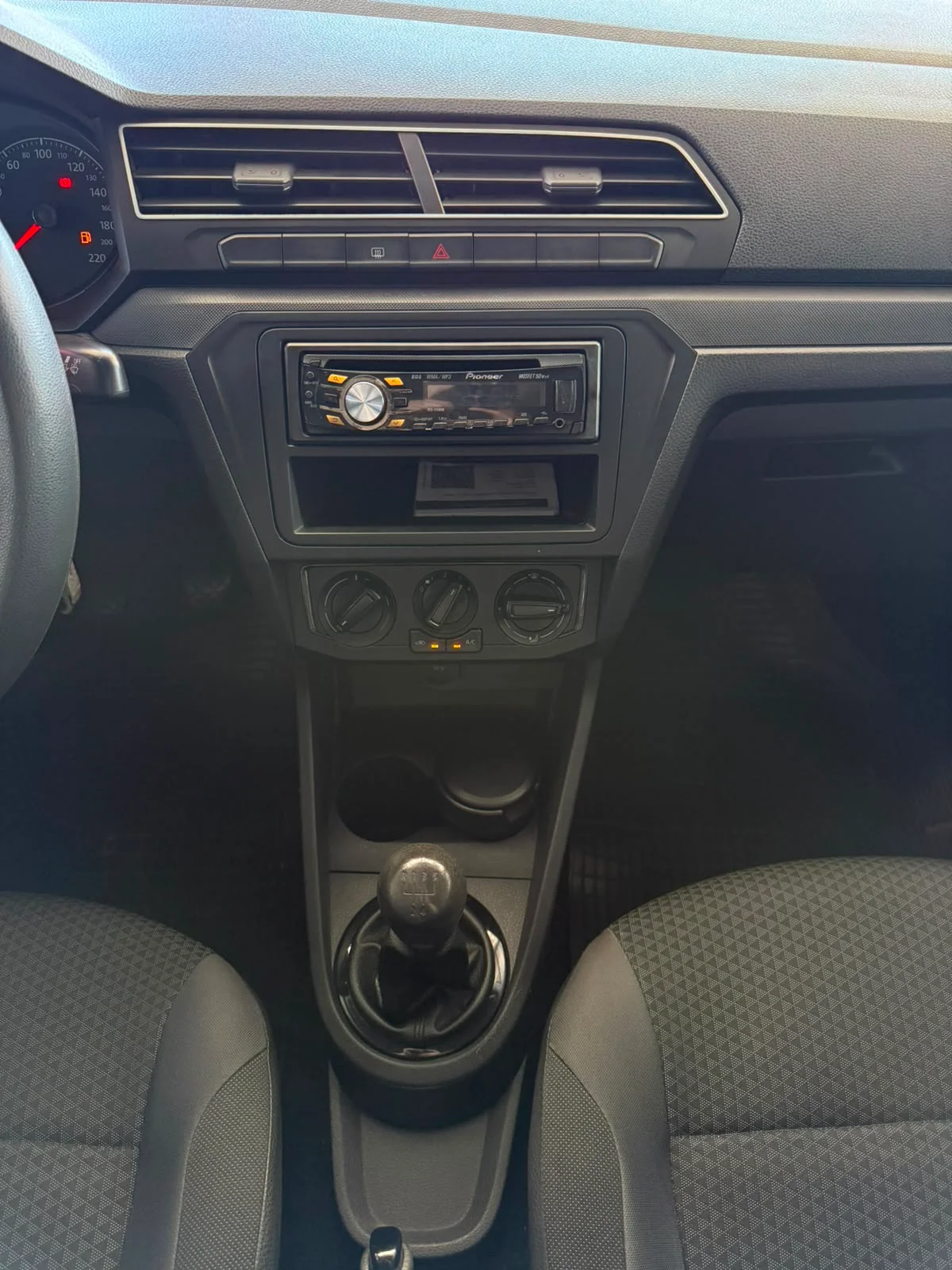 VOLKSWAGEN VOYAGE 1.0